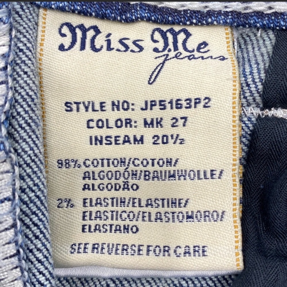 🥳HP🥳 Miss Me Soaring Angel Wing Capris - Picture 11 of 12